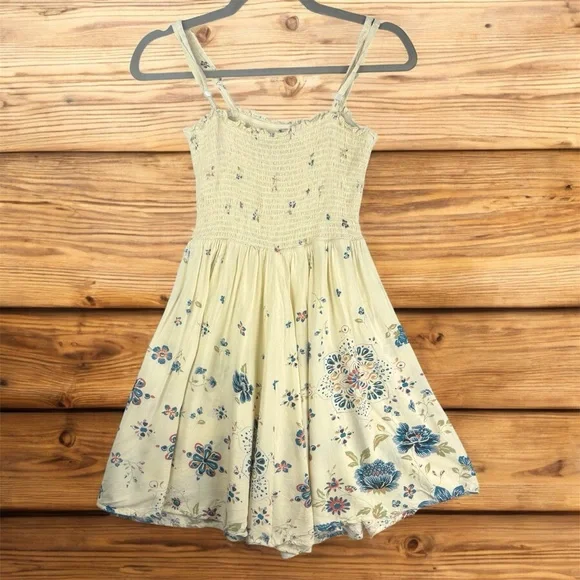 Angie Ruched M Floral Kids Dress in Cream and Blue Sleeveless Flowy Cottagecore - Picture 3 of 9